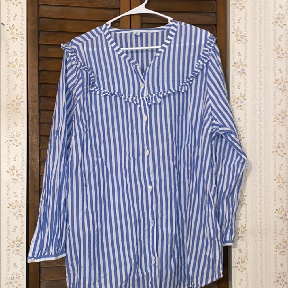 Womens plus size blouse